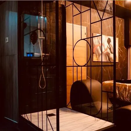 Loveroom 50 Nuances De Bulles Jacuzzi Et Sauna Privatif *